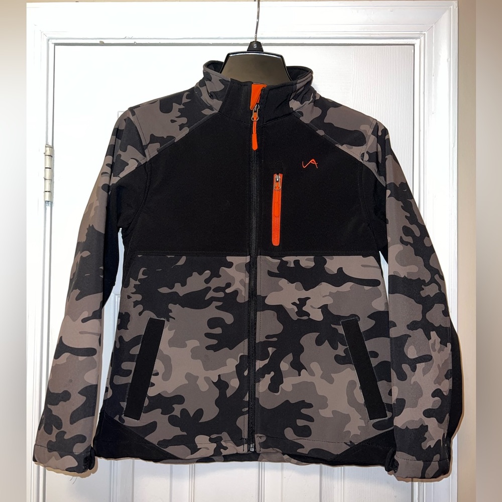 Vertical 9 Boy’s Fleece Jacket- Size: L (12-14)